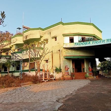 Oyo Flagship Tadoba Tiger Resort Mohurli Esterno foto