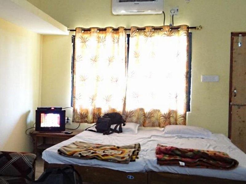 Oyo Flagship Tadoba Tiger Resort Mohurli Esterno foto