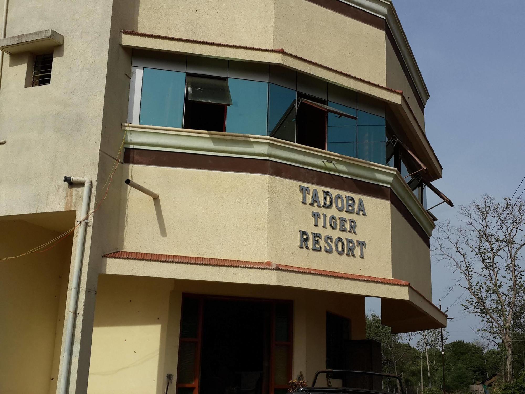 Oyo Flagship Tadoba Tiger Resort Mohurli Esterno foto